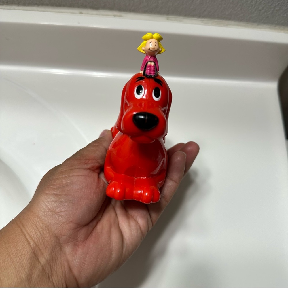 Clifford Piggy Bank - Picture 2 of 6